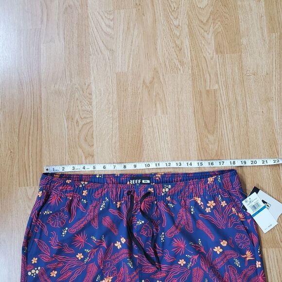 Reef 17" Everett Swim Trunks sz XL - Picture 7 of 10
